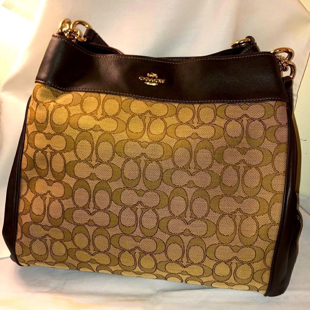 Coach LEXI Shoulder Bag Leather/Signature Jacquard 13" L X 10 3/4" H X 4" - Picture 4 of 12